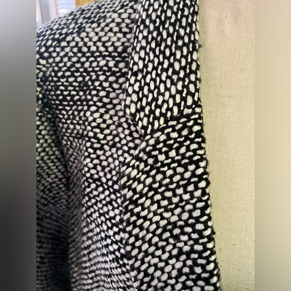 Old Navy - b&w woven fabric wool blend coat - Picture 4 of 13